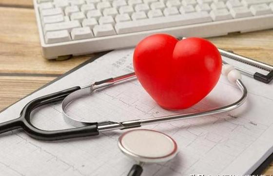 脑梗患者吃脑心康和脉络