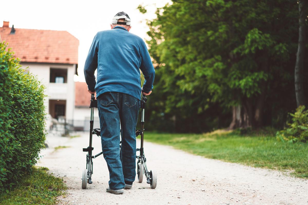 脑梗后遗走路越来越困难