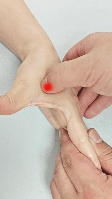 脑梗病人手脚按摩动图