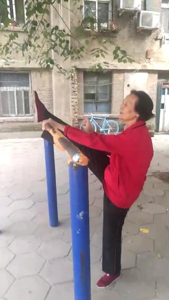 脑梗腿无力高抬腿能好