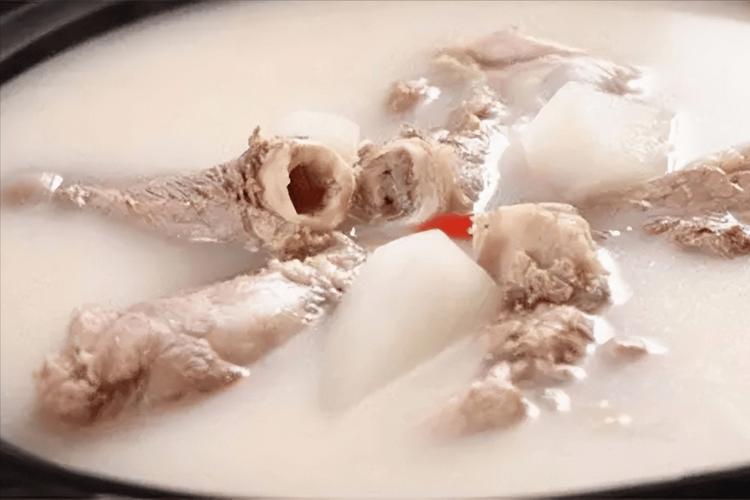 脑梗病人能吃排骨汤吗