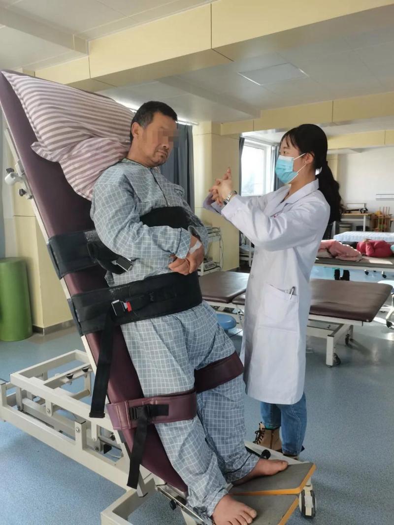 脑梗多长时间可以站立