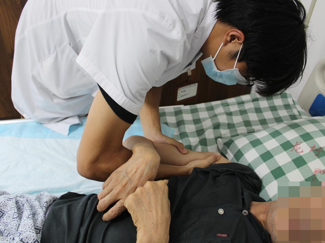 脑梗后遗症的按摩视频