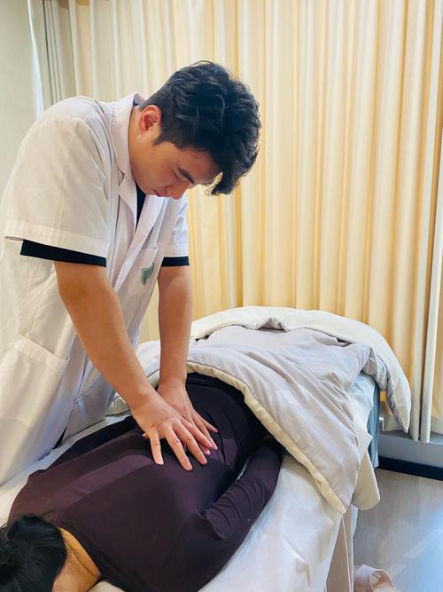 脑梗后遗症的按摩视频