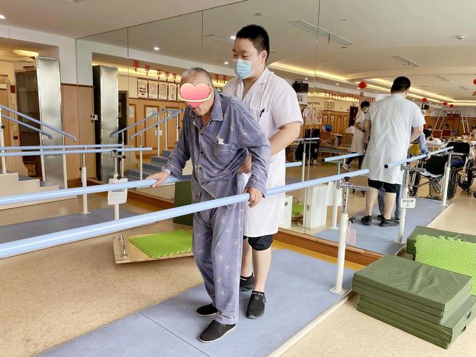 脑梗半身不遂康复视频