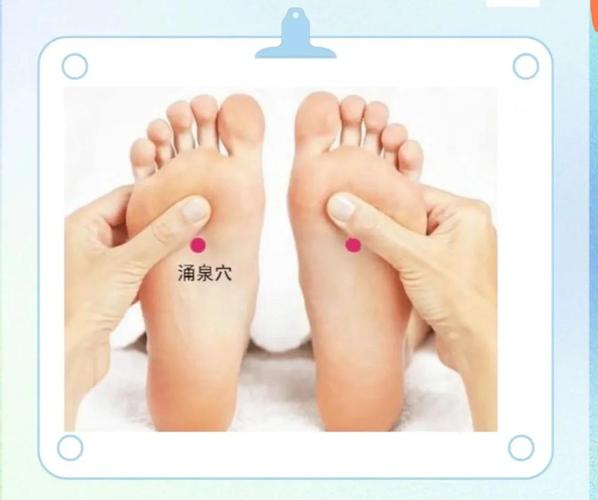 宝宝肚子受凉脚穴位