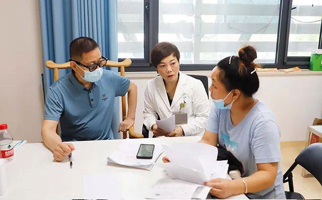 杜爱华成都风湿病医院