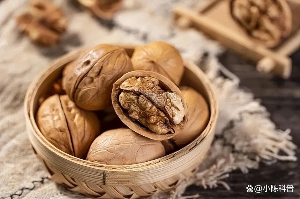 脑梗病人可以吃核桃吗