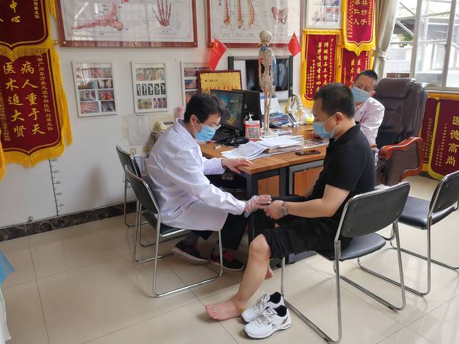 广州东方类风湿黑医院