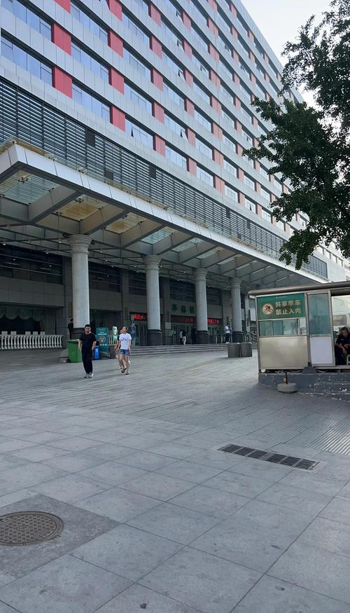 齐鲁医院风湿科在哪里